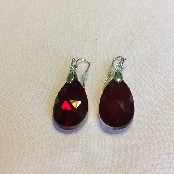 FINAL SALE PRICE Silver & Red Statement Necklace + Earrings - Picture 7 of 7